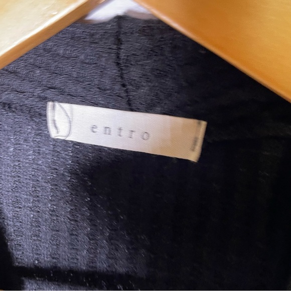 Entro Black Waffle Knit Twist Front Surplice Draped Top - Picture 3 of 4